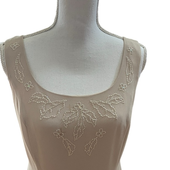 🔥🔥Karen Miller 2 Piece Partial Beaded Gown and Jacket Size 10 Beige - Picture 8 of 8